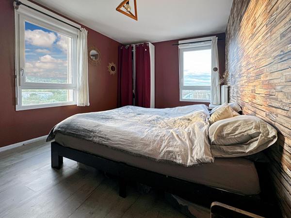 A LOUER T3 69m² + BALCON + PARKING - JOUY LE MOUTIER