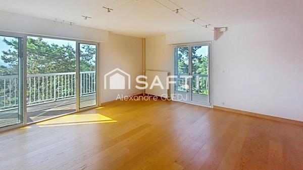 GRAND T4 DE 95 M² EN EXCELLENT ETAT + TERRASSE + PARKING + CAVE
