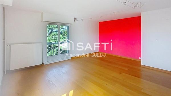 GRAND T4 DE 95 M² EN EXCELLENT ETAT + TERRASSE + PARKING + CAVE