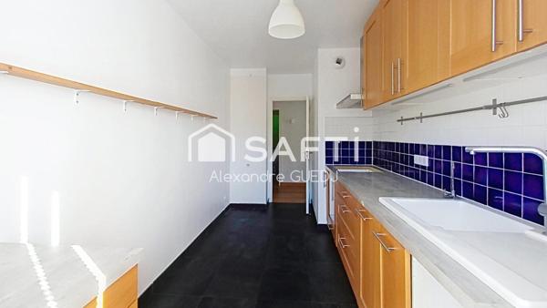 GRAND T4 DE 95 M² EN EXCELLENT ETAT + TERRASSE + PARKING + CAVE