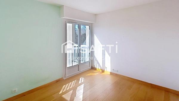 GRAND T4 DE 95 M² EN EXCELLENT ETAT + TERRASSE + PARKING + CAVE
