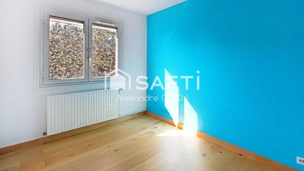 GRAND T4 DE 95 M² EN EXCELLENT ETAT + TERRASSE + PARKING + CAVE