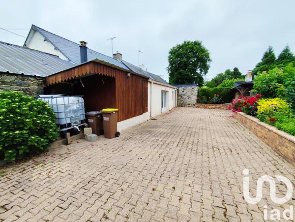 Maison de village 5 pièces de 133 m² à Bains-sur-Oust (35600)