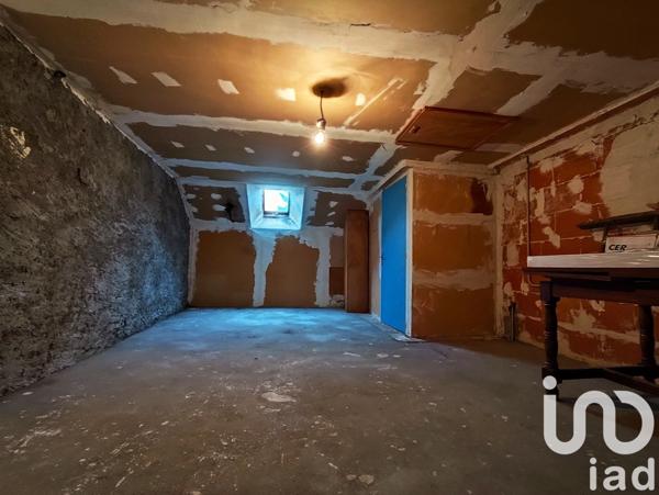 Maison de village 5 pièces de 133 m² à Bains-sur-Oust (35600)