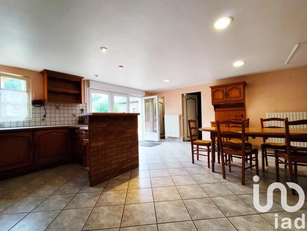 Maison de village 5 pièces de 133 m² à Bains-sur-Oust (35600)