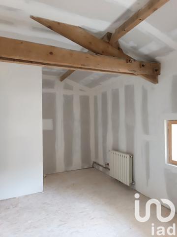 Maison 5 pièces de 119 m² à Écoyeux (17770)