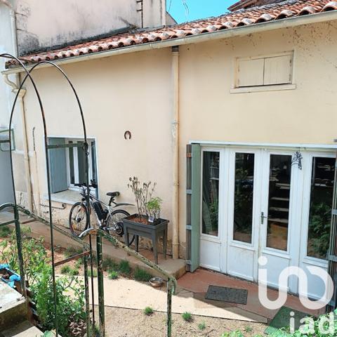 Maison 5 pièces de 119 m² à Écoyeux (17770)