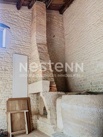 Maison de ville avec dépendances à vendre à Fontenay-le-Comte