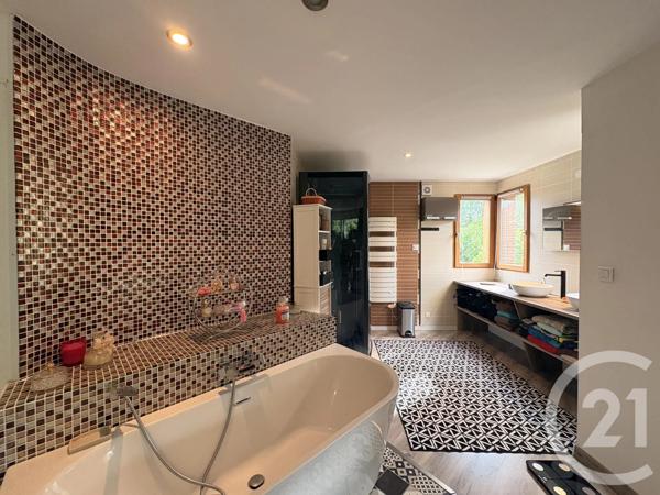 Maison à vendre  10 pièces - 295 m 2   GISORS  - 27
