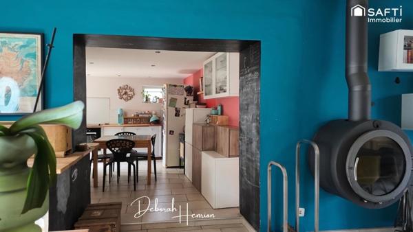 Maison de caractère, terrain entièrement clos et arbore et commodités.