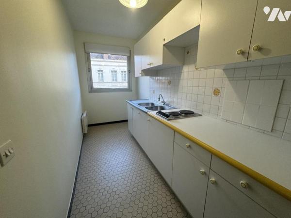 Appartement type 1 centre ville Valenciennes avec parking et cave