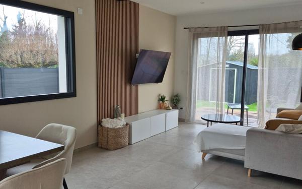 Maison à vendre    4 pièces • 104 m2 Montmerle-sur-Saône