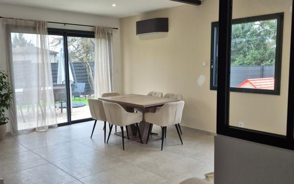 Maison à vendre    4 pièces • 104 m2 Montmerle-sur-Saône