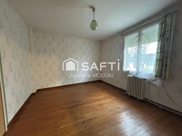 Pont de Metz, maison familiale spacieuse avec beau potentiel,4 chambres, possibilité 5, grand garage, beau jardin.