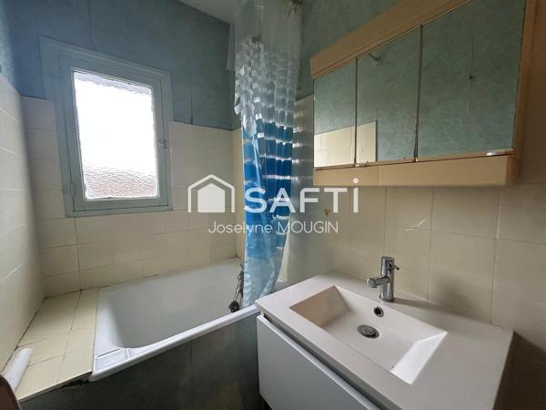 Pont de Metz, maison familiale spacieuse avec beau potentiel,4 chambres, possibilité 5, grand garage, beau jardin.