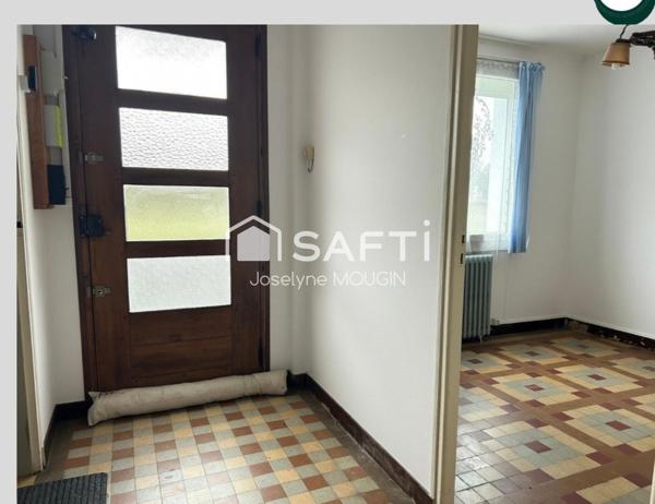 Pont de Metz, maison familiale spacieuse avec beau potentiel,4 chambres, possibilité 5, grand garage, beau jardin.