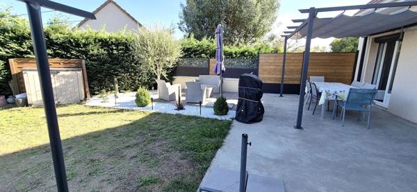 Vente                                                      Maison
                        
                     5 pièces                      86 m2                     à Guécélard
