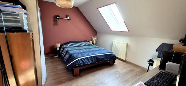Vente                                                      Maison
                        
                     5 pièces                      86 m2                     à Guécélard