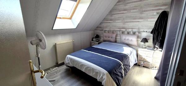 Vente                                                      Maison
                        
                     5 pièces                      86 m2                     à Guécélard