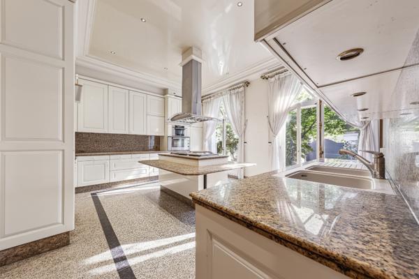 Vente Villa de luxe Saint-Maur-des-Fossés 11 Pièces 1000 m²