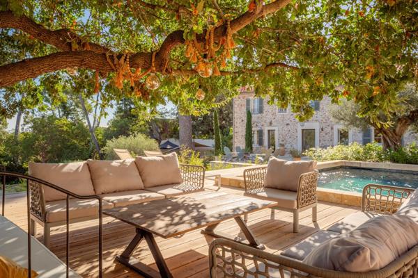 Vente Maison de luxe Hyères 10 Pièces 578 m²