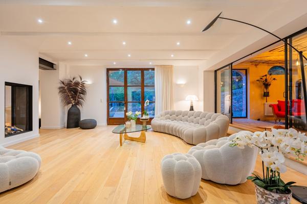 Vente Maison de luxe Hyères 10 Pièces 578 m²