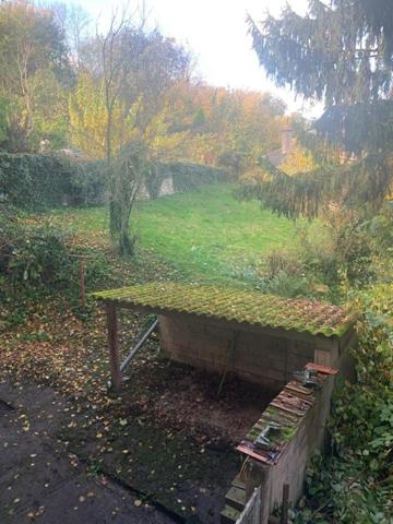 Maison à fort potentiel + 2 grands garages