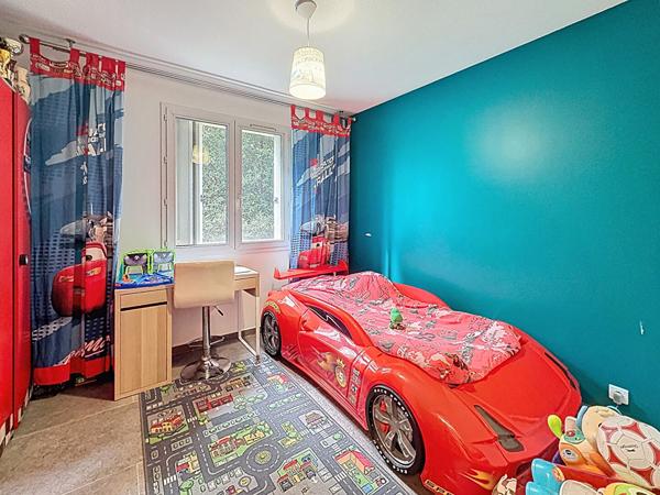 Superbe T3 rénové Terrasse plein sud Garage Ascenseur