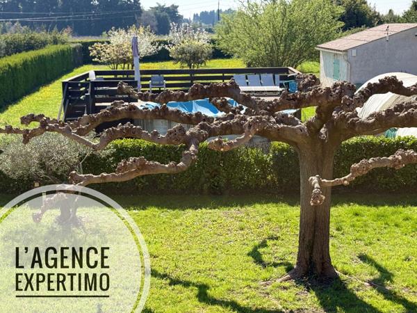 Camaret-sur-Aigues (84850) Plusieurs possibilités pour cette grande et belle maison