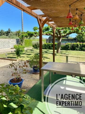 Camaret-sur-Aigues (84850) Plusieurs possibilités pour cette grande et belle maison