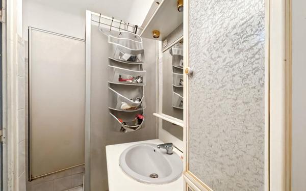 Immeuble à vendre    5 pièces • 79 m2 Martigues