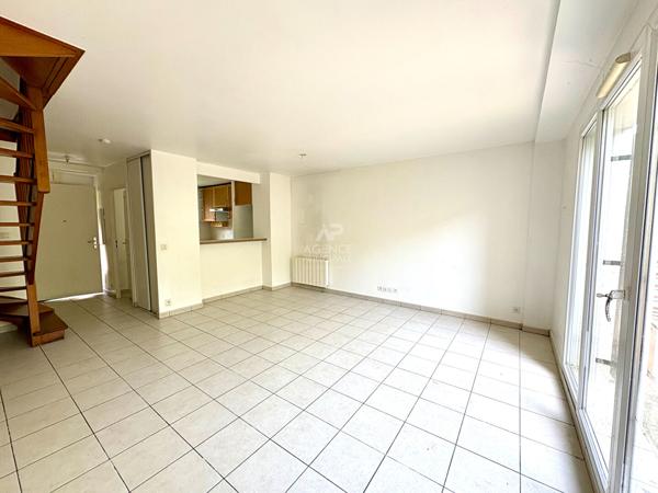 Maison Conflans Sainte Honorine 4 pièce(s) 67 m2 264 000 € **  - Référence  8284