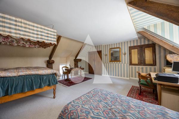 Maison 10 pièces 285 m2