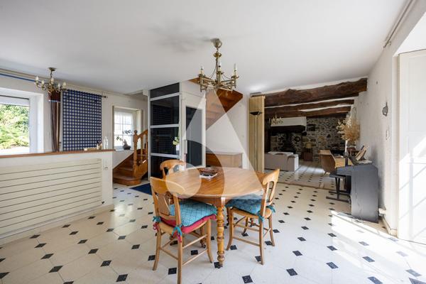 Maison 10 pièces 285 m2