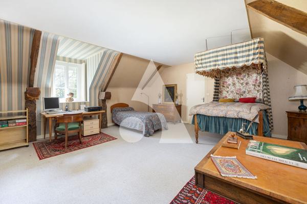 Maison 10 pièces 285 m2