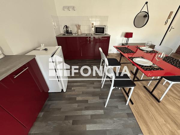 Location Appartement meublé 2 pièces 40 m² - 64 RUE DE LA GARE Niort 79000
