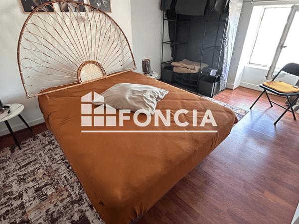 Location Appartement meublé 2 pièces 40 m² - 64 RUE DE LA GARE Niort 79000