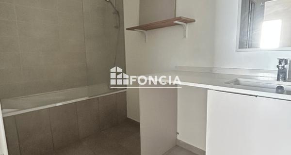 Location Appartement 3 pièces 75.9 m² - Perpignan 66100
