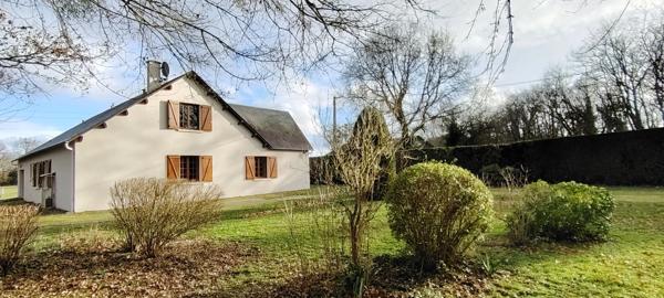 Maison à vendre 8 pièces ASSAIS LES JUMEAUX (79)