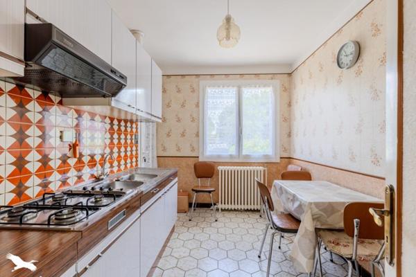 Maison à vendre 244 950 € Bassens 3 p 60 m² DPE F