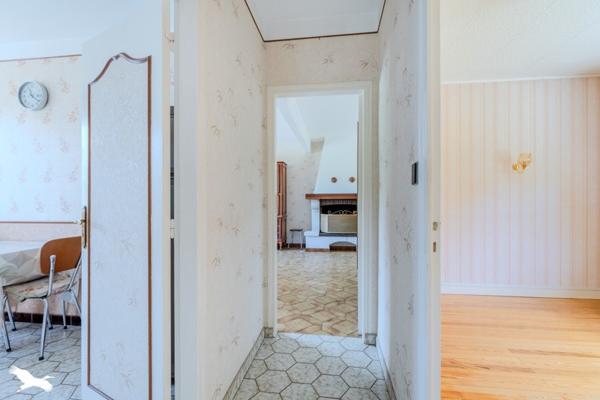 Maison à vendre 244 950 € Bassens 3 p 60 m² DPE F