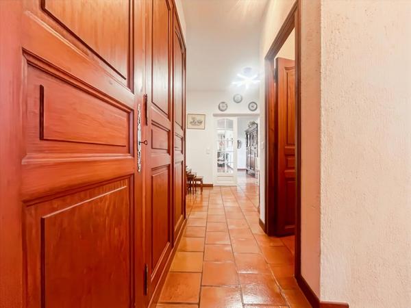 ** SOUS OFFRE ACCEPTÉE ** SI vous souhaitez acheter, vendre ou investir, contactez-moi sans plus attendre au 07 81 24 08 53. A bientôt ! **