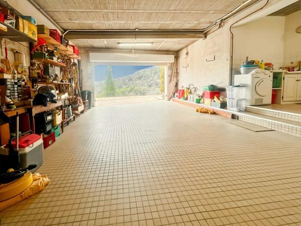** SOUS OFFRE ACCEPTÉE ** SI vous souhaitez acheter, vendre ou investir, contactez-moi sans plus attendre au 07 81 24 08 53. A bientôt ! **