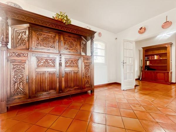 ** SOUS OFFRE ACCEPTÉE ** SI vous souhaitez acheter, vendre ou investir, contactez-moi sans plus attendre au 07 81 24 08 53. A bientôt ! **