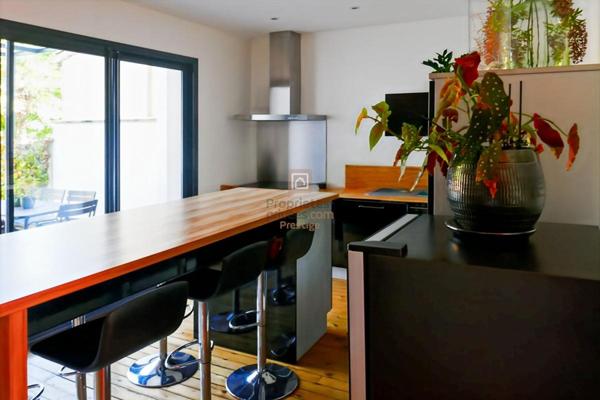 Bordeaux -Bastide  Belle  Maison familiale de caractère avec jardin et piscine