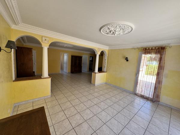 Maison de plain-pied de 103 m2 sur 605 m2 de terrain