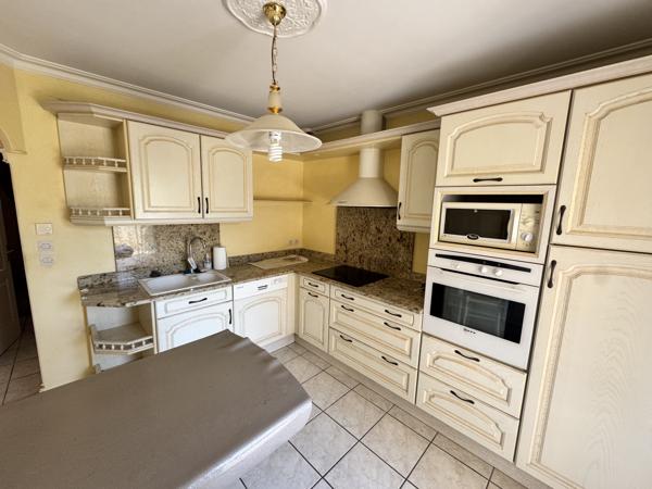 Maison de plain-pied de 103 m2 sur 605 m2 de terrain