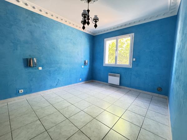 Maison de plain-pied de 103 m2 sur 605 m2 de terrain