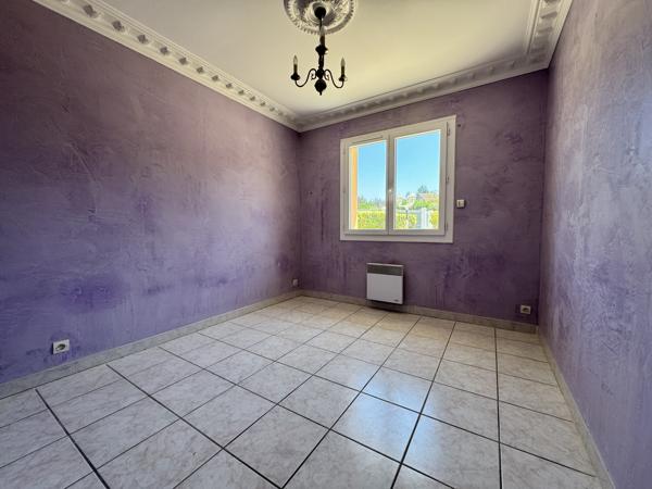 Maison de plain-pied de 103 m2 sur 605 m2 de terrain