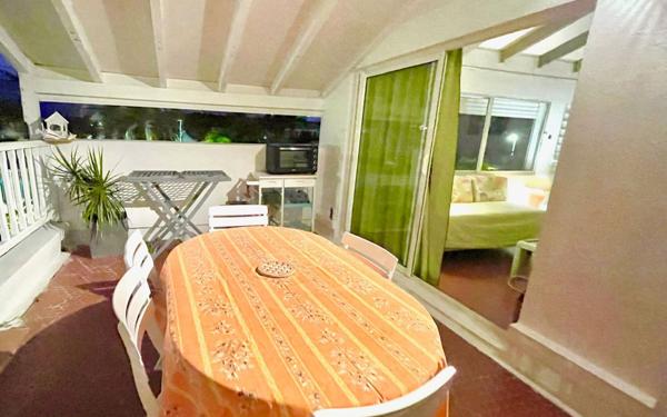 Appartement à vendre    2 pièces • 26 m2 Saint-François